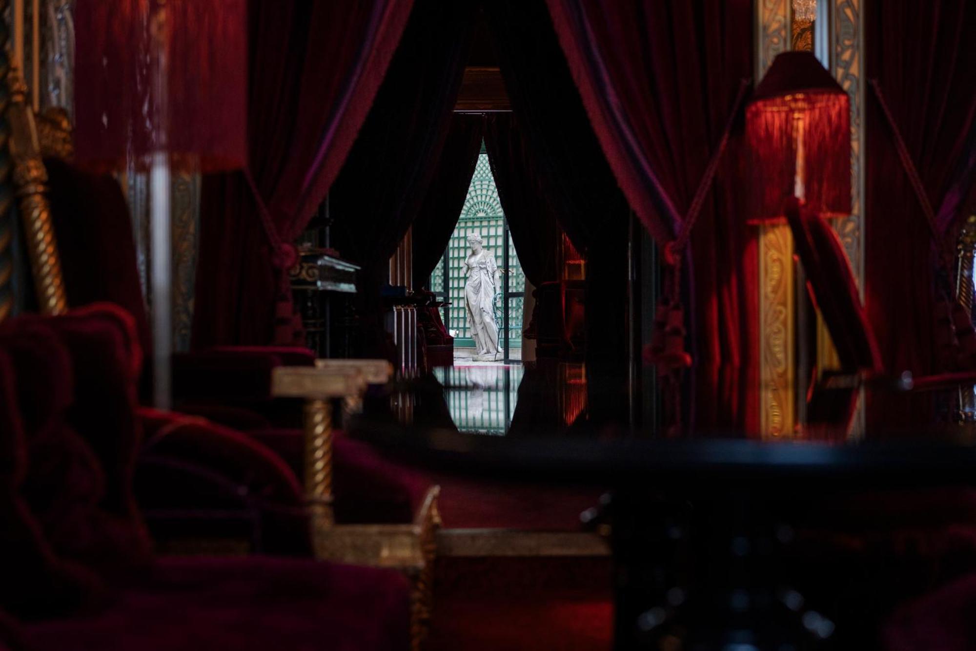 Maison Souquet, & Parigi