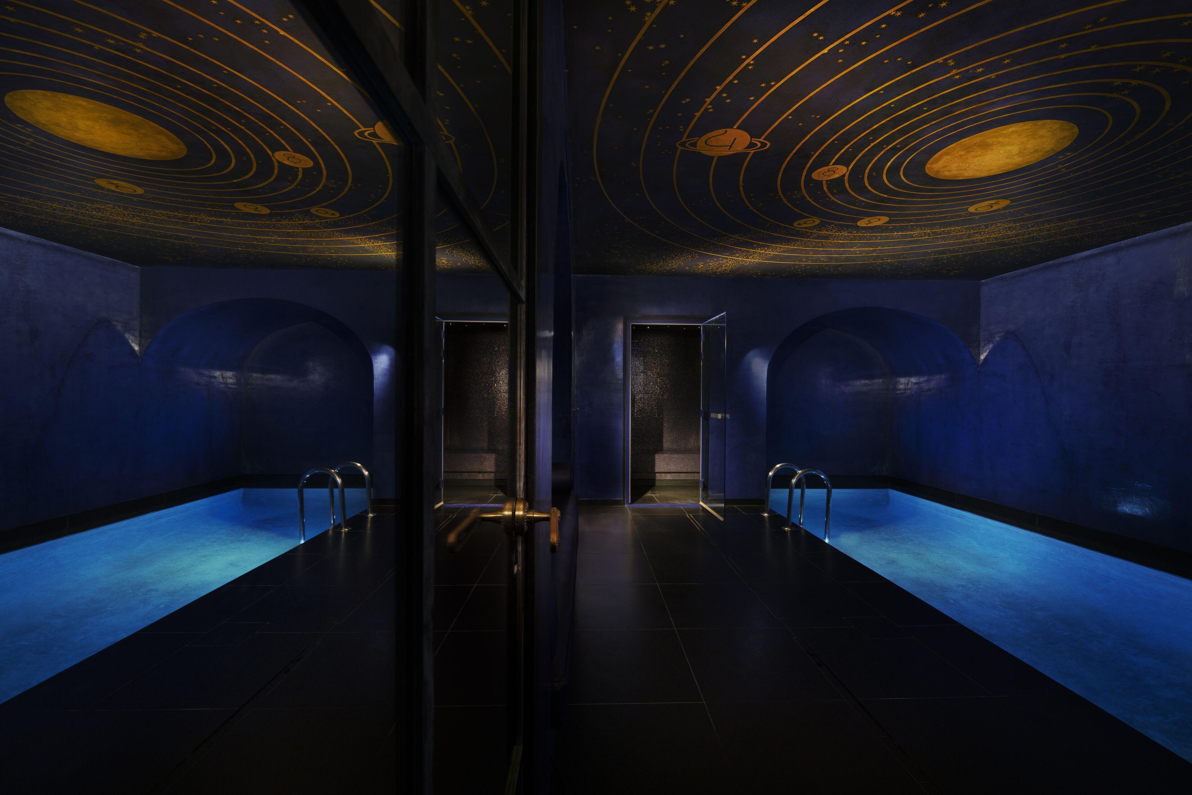 Maison Souquet, & Parigi